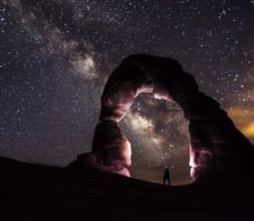 delicate-arch-night-stars-landscape