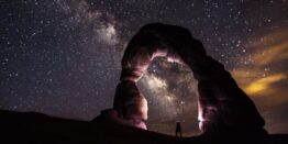 delicate-arch-night-stars-landscape